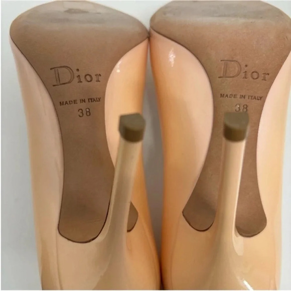 Christian Dior Patent Leather Pointed Toe Stiletto Heels - Picture 4 of 11